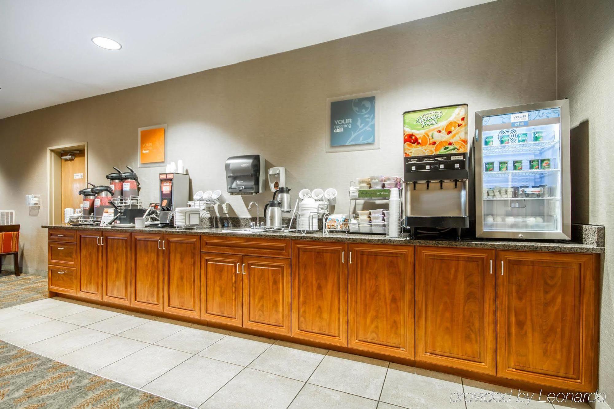 约翰逊克里克会议康福特套房酒店 Johnson Creek 外观 照片